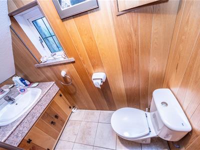 CLOAKROOM/WC